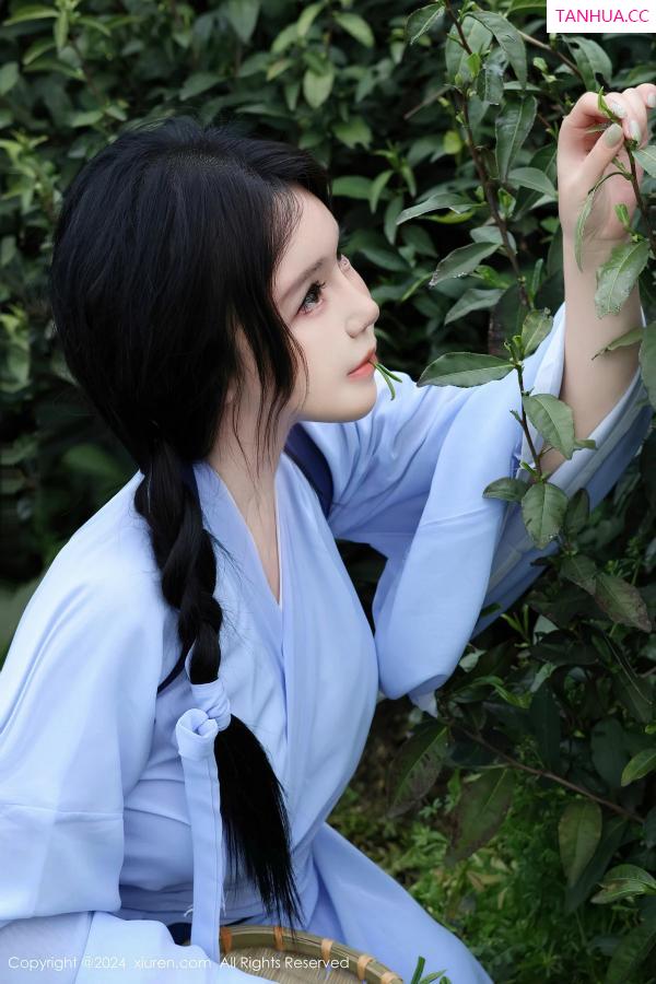   [XiuRen]高清写真图 2024.04.12 No.8386 小薯条nienie 美臀性感第12张图片